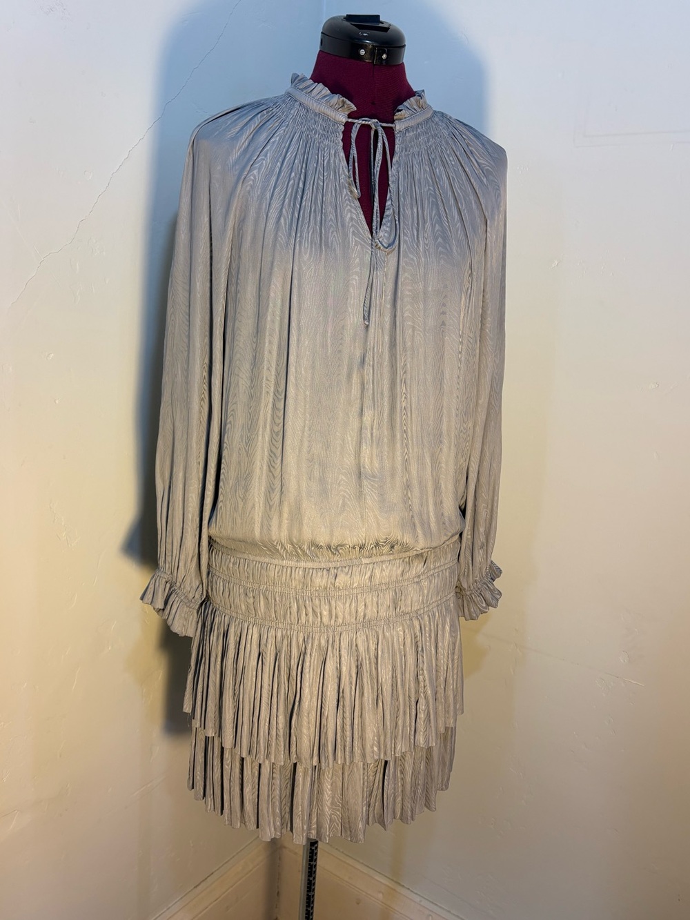 Current Air floaty long sleeve gray ruffle stretch waist peasant smocking ruched